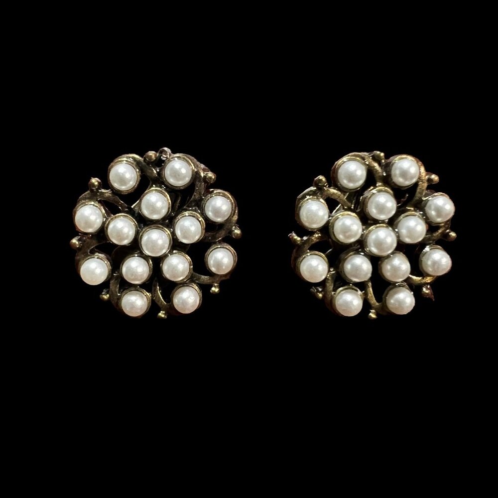Gold Tone Faux‎ Pearl Cluster Earrings Clip On Fashion Jewelry